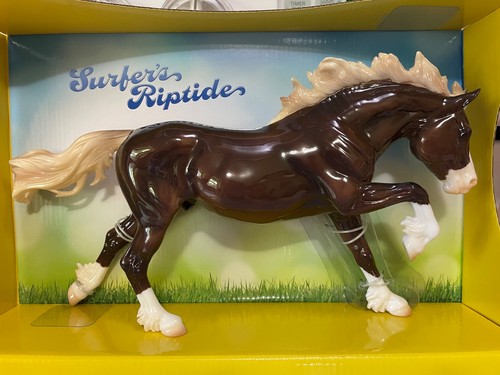 Breyer horse glossy surfer - breyer,